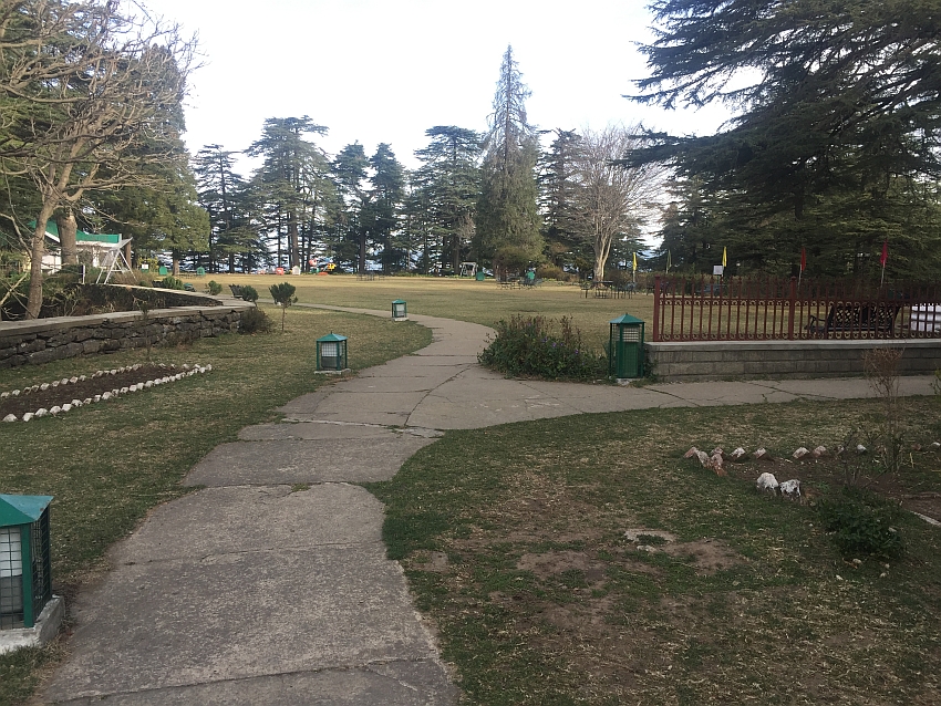 The pathways Chail palace